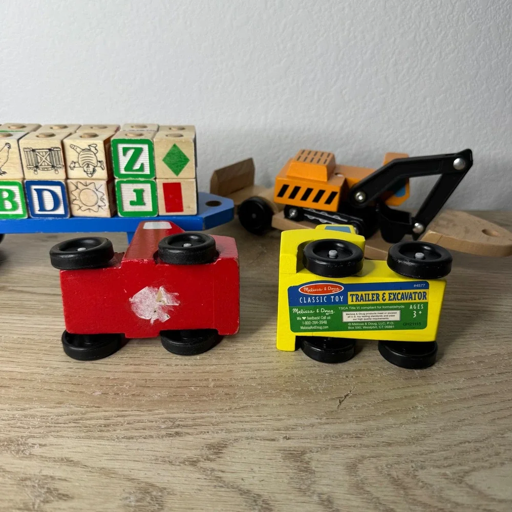 Melissa & Doug Wooden Alphabet Truck Blocks and‎ Trailer Excavator Toy Set